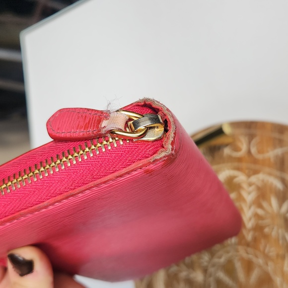 Prada Long Zip Wallet in Pink Authentication Included - Picture 9 of 14
